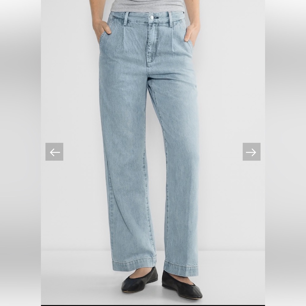 NWT Aritzia “The ‘90s So-soft Hi-rise Tailored Jean” Size 30